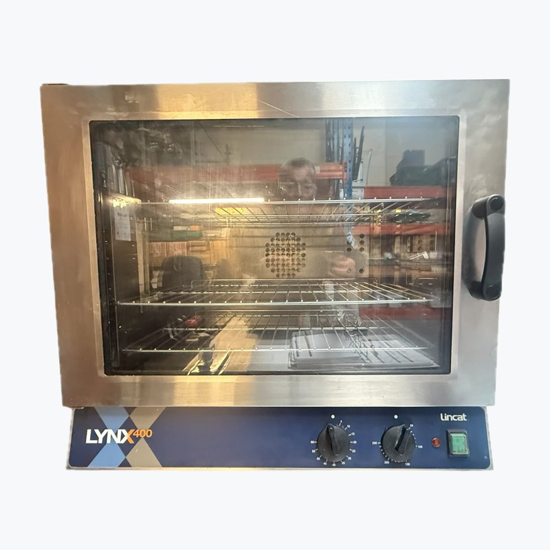 Lincat Lynx 400 XL convection oven — 4 × GN 1/1, 2.5 kW, 13 amp